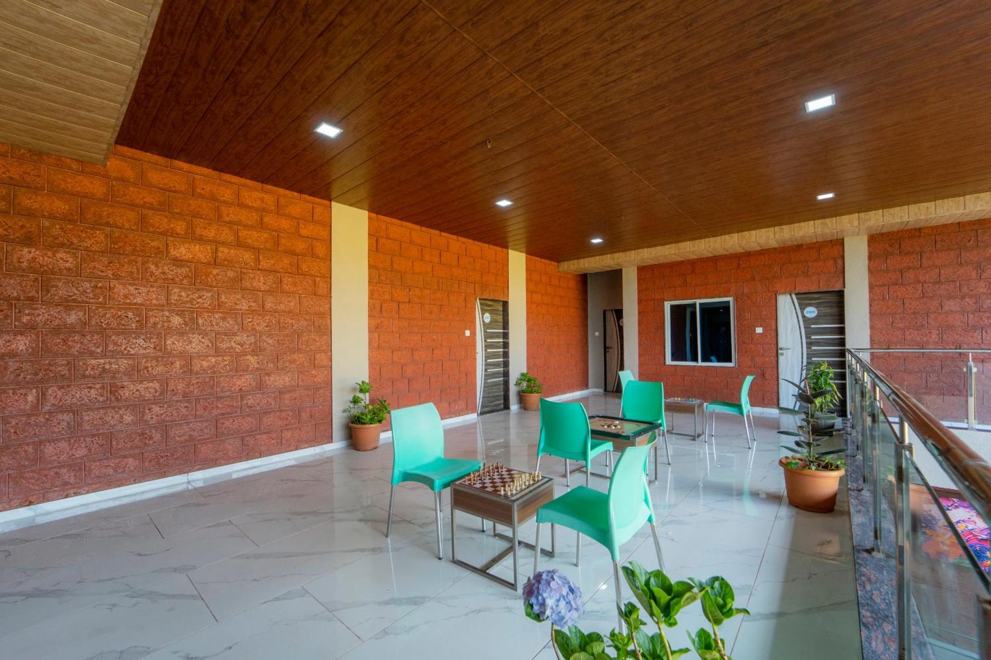 Treebo Iceberg Mahābaleshwar Exterior foto